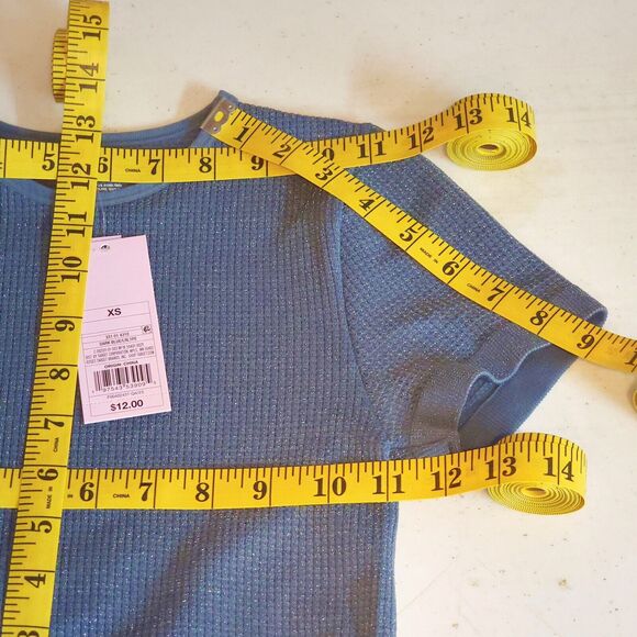 Wild Fable Waffle Knit Tee Women's XS Dark Blue Cropped Stretch Short Sleeve NWT - Picture 3 of 14